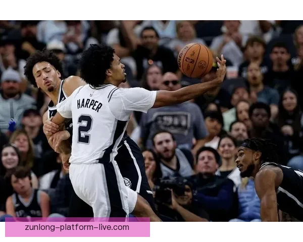 马刺7连胜大胜送灰熊无缘季后赛 文班19+15+7帽助队近25战赢23场